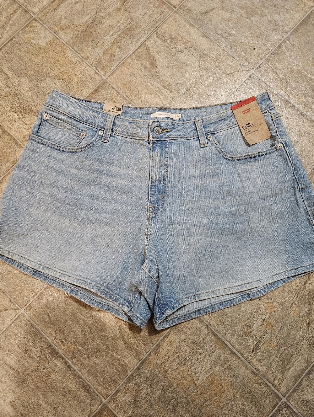 Levi's A-Line Shorts